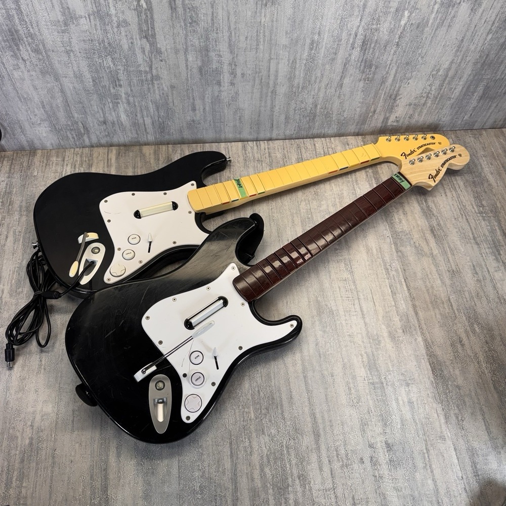 Rock Band Fender Stratocaster XBOX 360 Wireless Guitar XBGTS2 Harmonix Tested